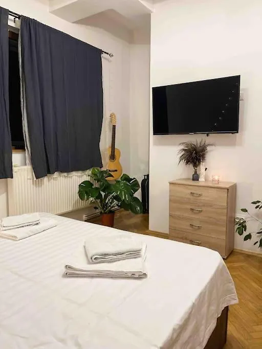 Cozy Flat Right Next To Bucharest'S Central Park ルーマニア