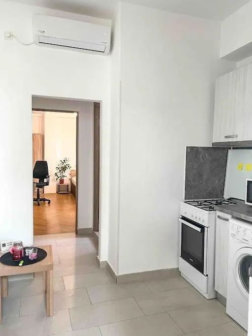 Cozy Flat Right Next To Bucharest'S Central Park 0*, ブカレスト ルーマニア
