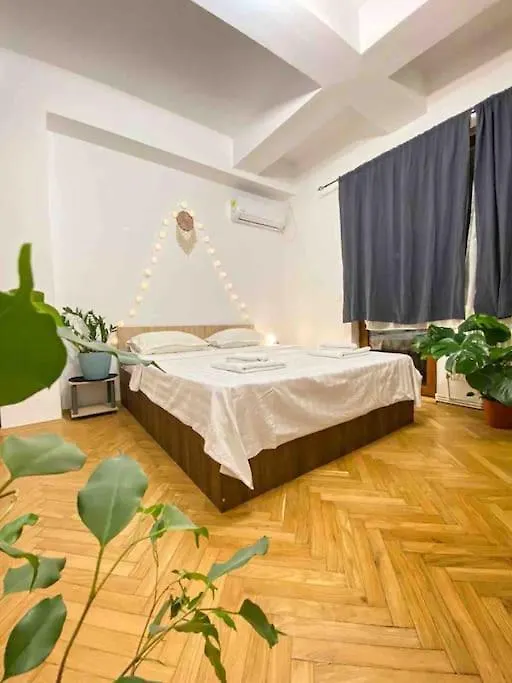 Cozy Flat Right Next To Bucharest'S Central Park 0*, Bukurešť